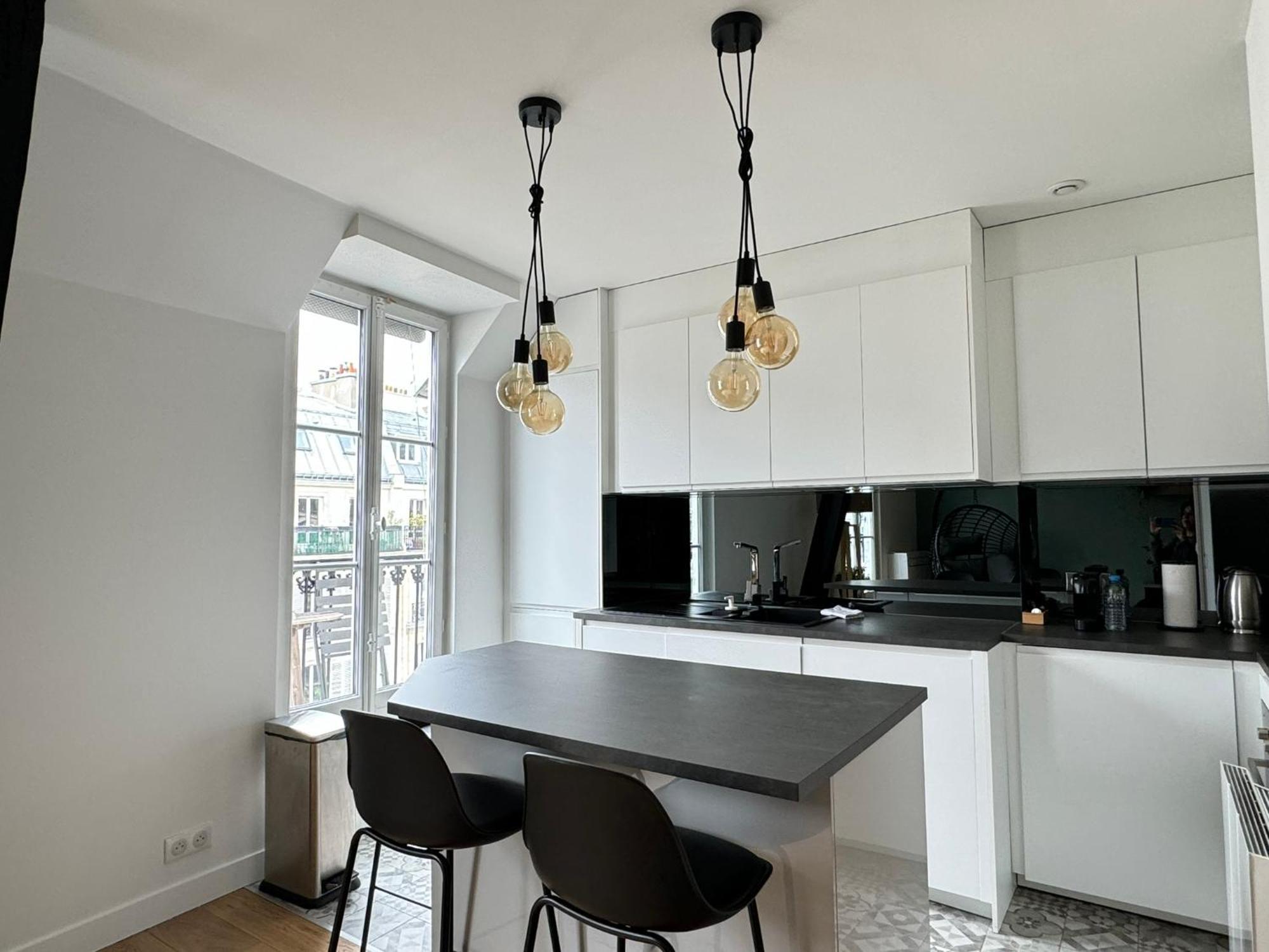 Paris Central 1 Bedroom Apartment With Ac Bagian luar foto